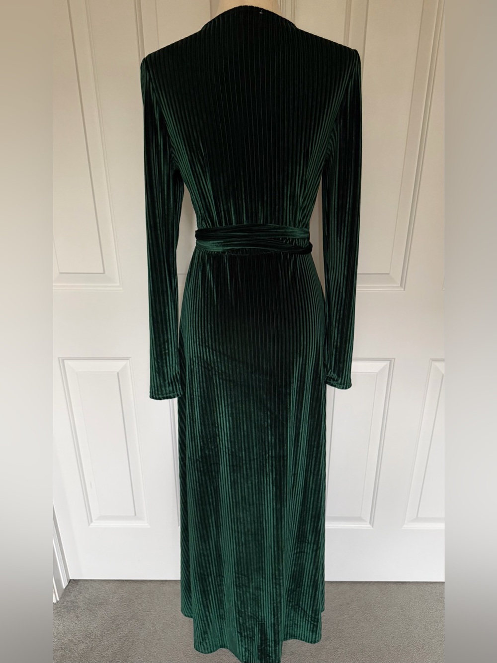 Baltic Born Green Ribbed Velvet Wrap Maxi Dress Size M - Picture 2 of 3